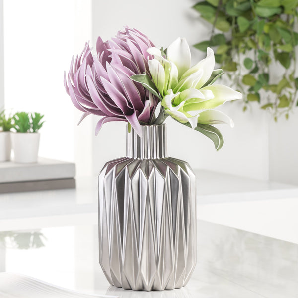 VASE ARGENT MAT DESIGN PLISSÉ